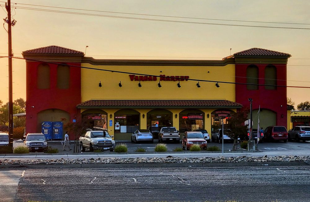 Vargas Market