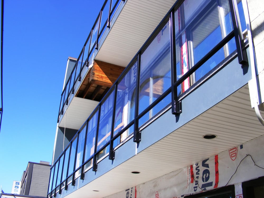 Celsky Vinyl Sundecks & Railings