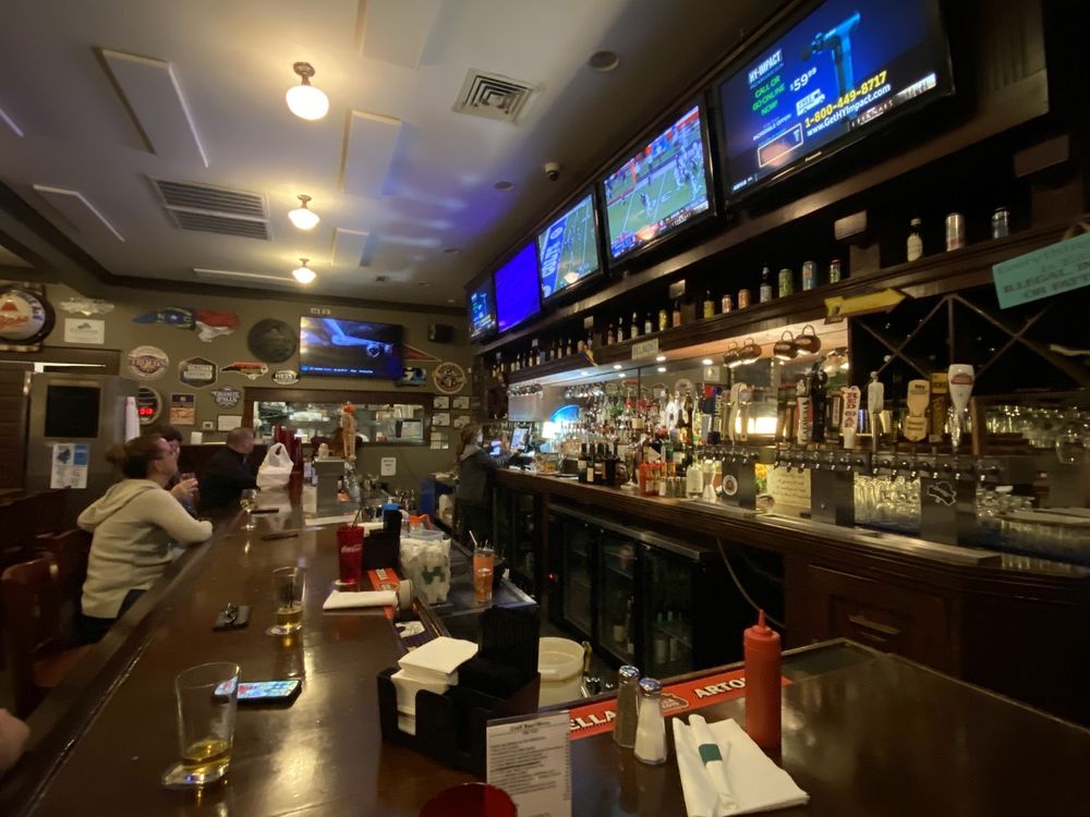 Sammy's Deli & Neighborhood Pub