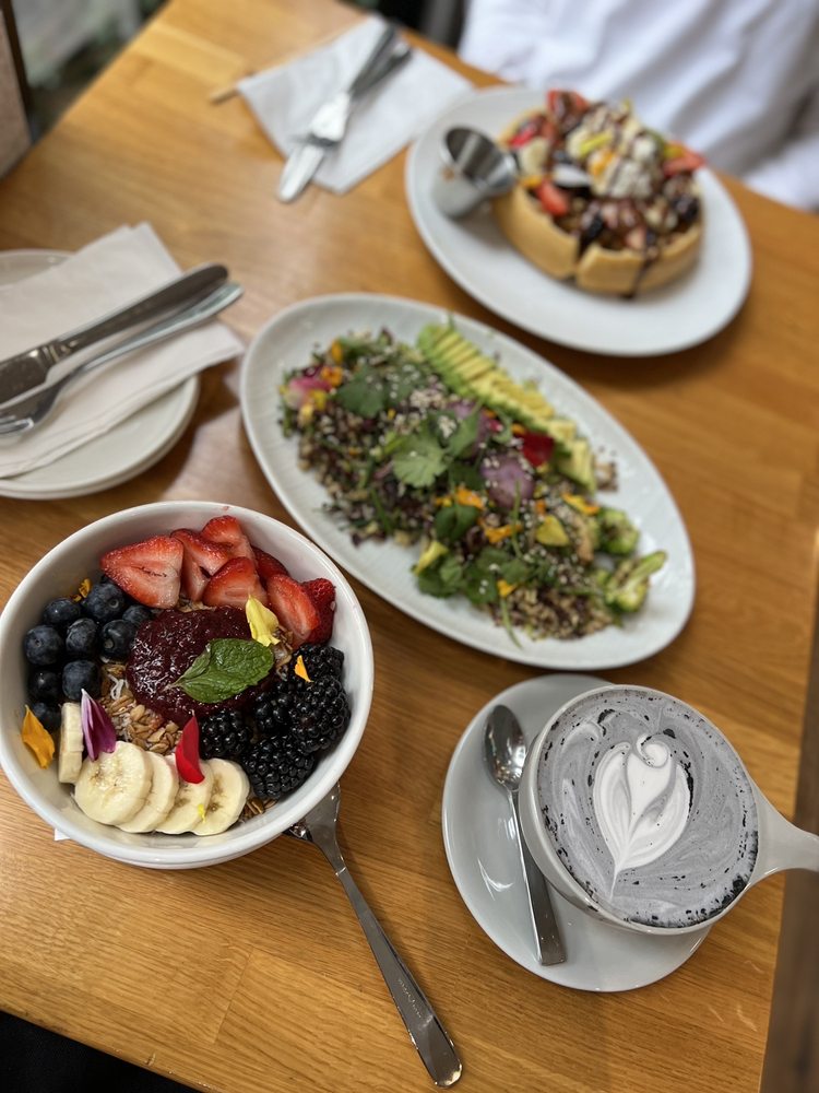 Parakeet Juicery