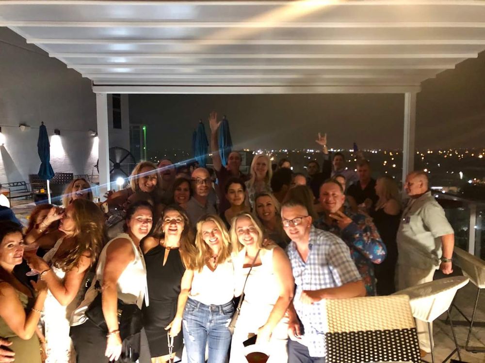 Muse Rooftop Pool Bar and Lounge