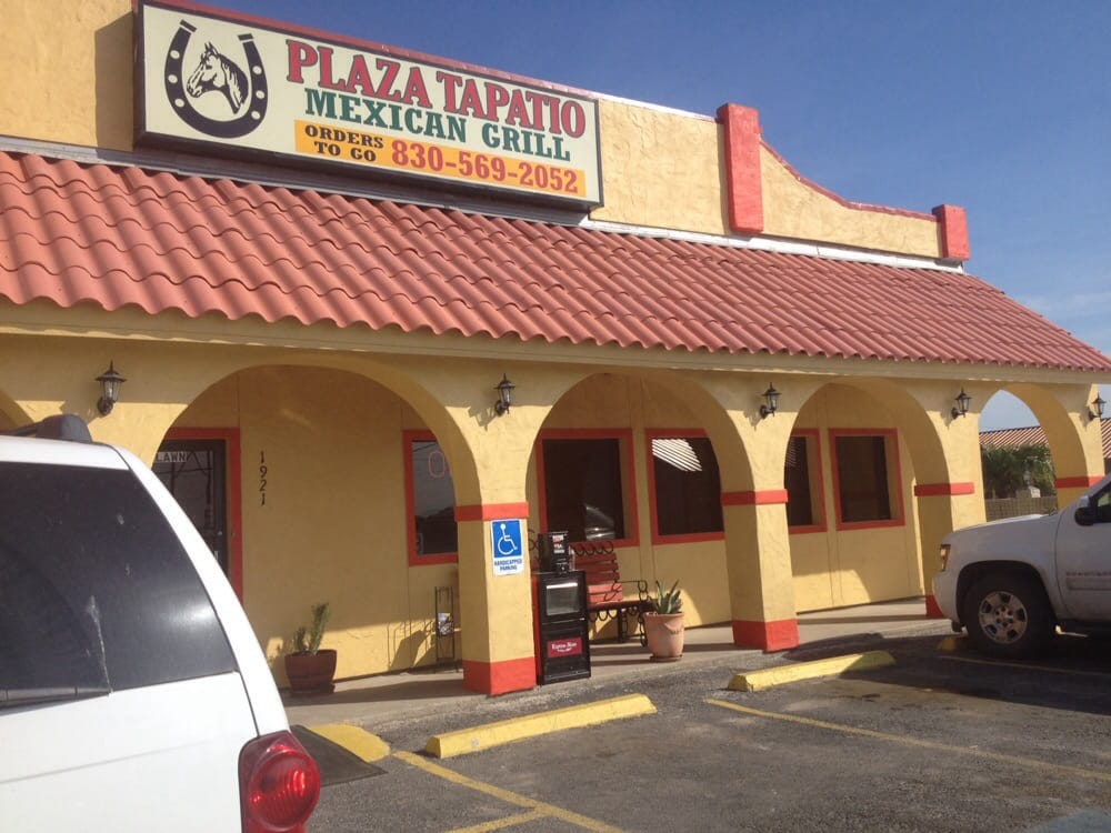 Plaza Tapatio Mexican 1921 W Oaklawn Rd, Pleasanton, TX