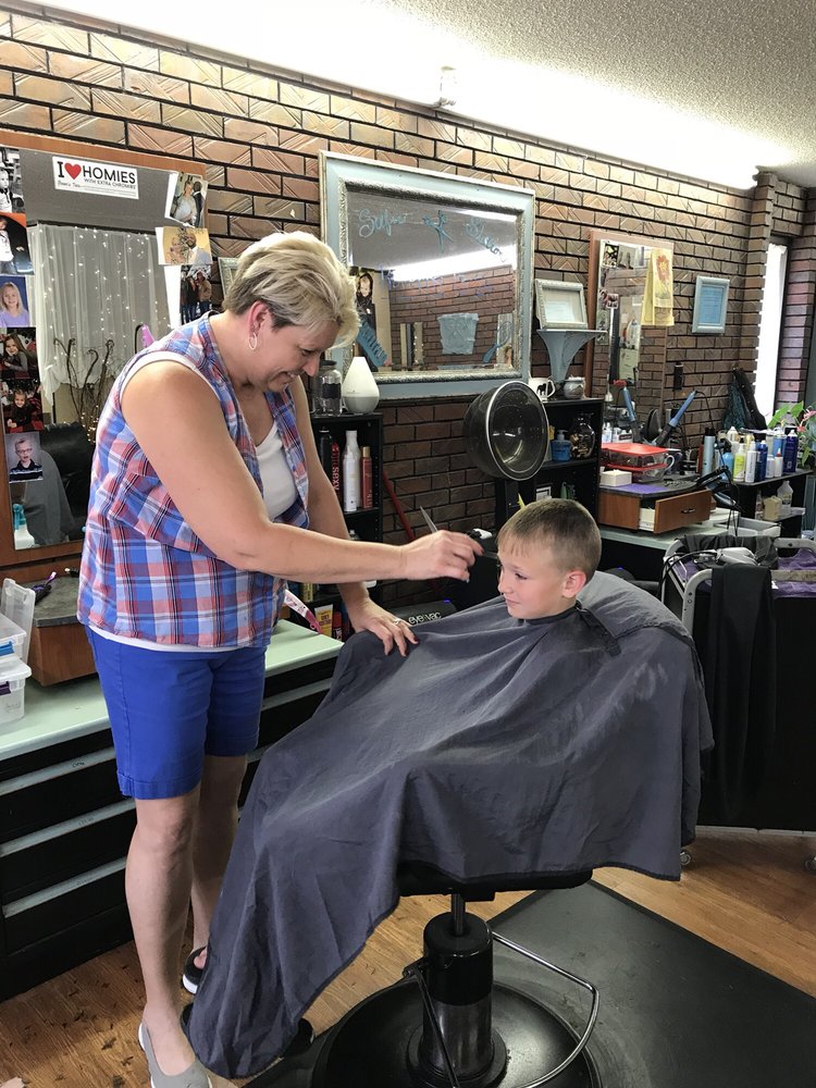 Shear Effects 73 Photos Nail Salons 639 W 6th St, Junction City