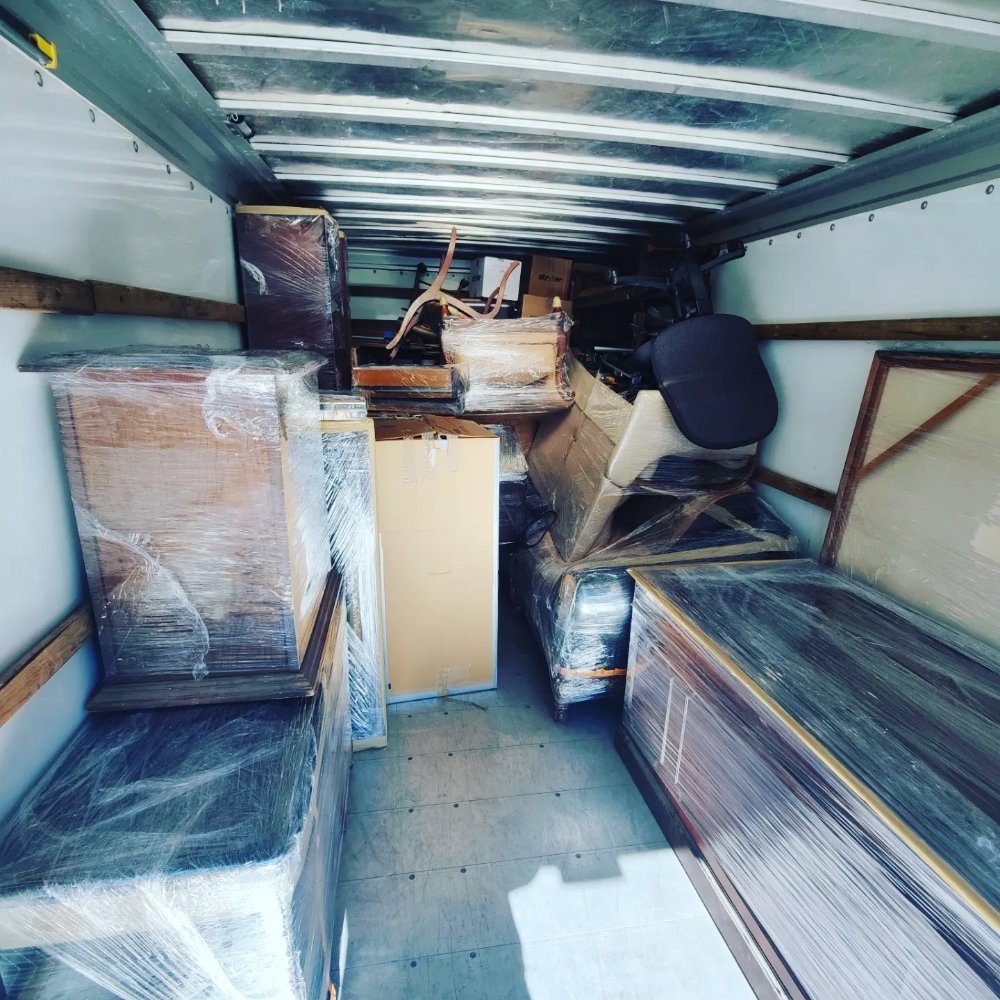 Lucky2Movers