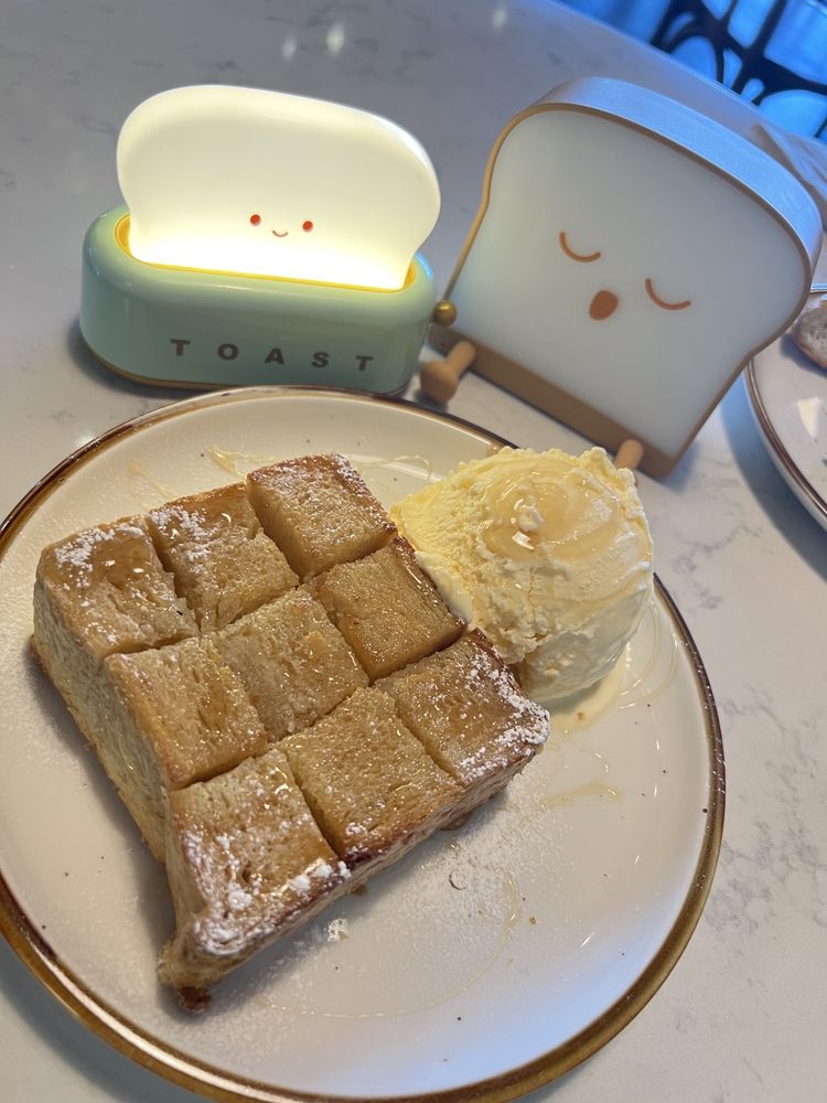 Toast Cafe