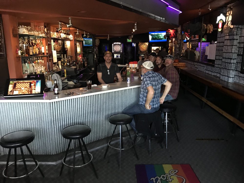 gay bars near me largo