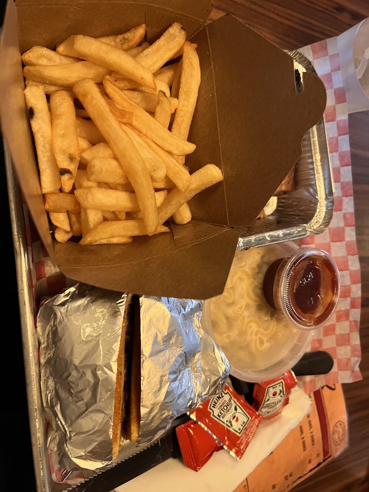 Moe's BBQ