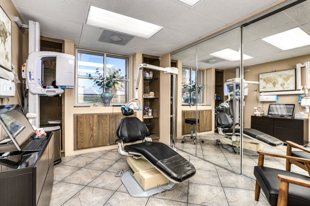 image of business Tahquitz Dental Group