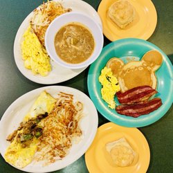 Narobia S Grits Gravy 371 Photos 527 Reviews Soul Food Narobia S Grits