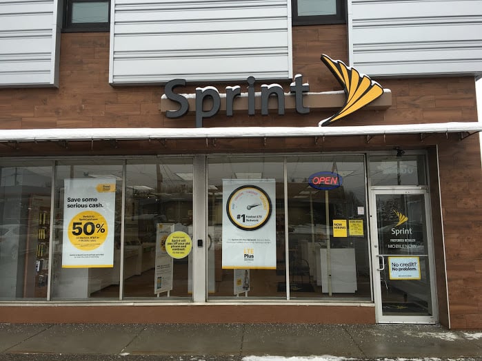 Sprint Store Mobile Phones 27900 Chagrin Blvd Woodmere Oh Phone Number Yelp