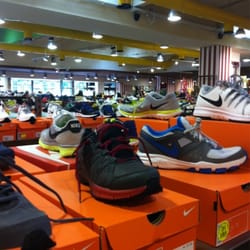 negozi scarpe nike lombardia negozi scarpe nike lombardia