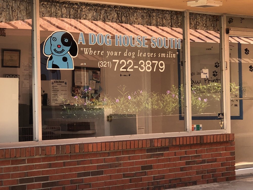 A Dog House South Grooming Image