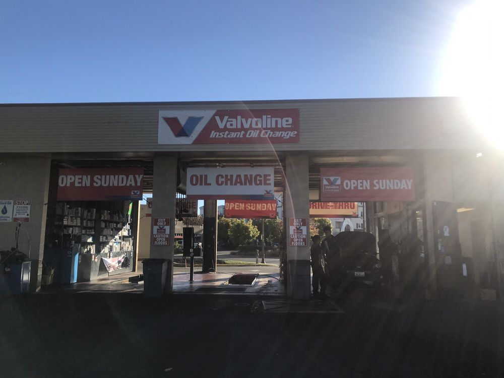 Oil Change Near Me Open Sunday >> Valvoline Instant Oil Change 30 Reviews Oil Change Oil Change Near Me Open Sunday >> Valvoline Instant Oil Change 30 Reviews Oil Change