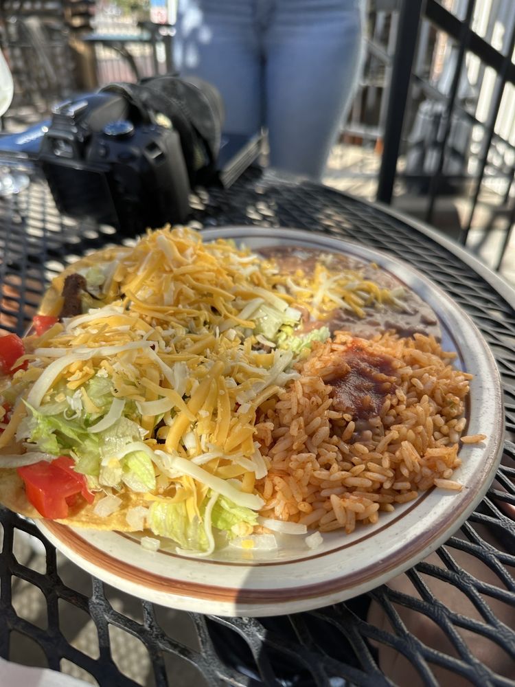 Tres Hombres Tres Hombres