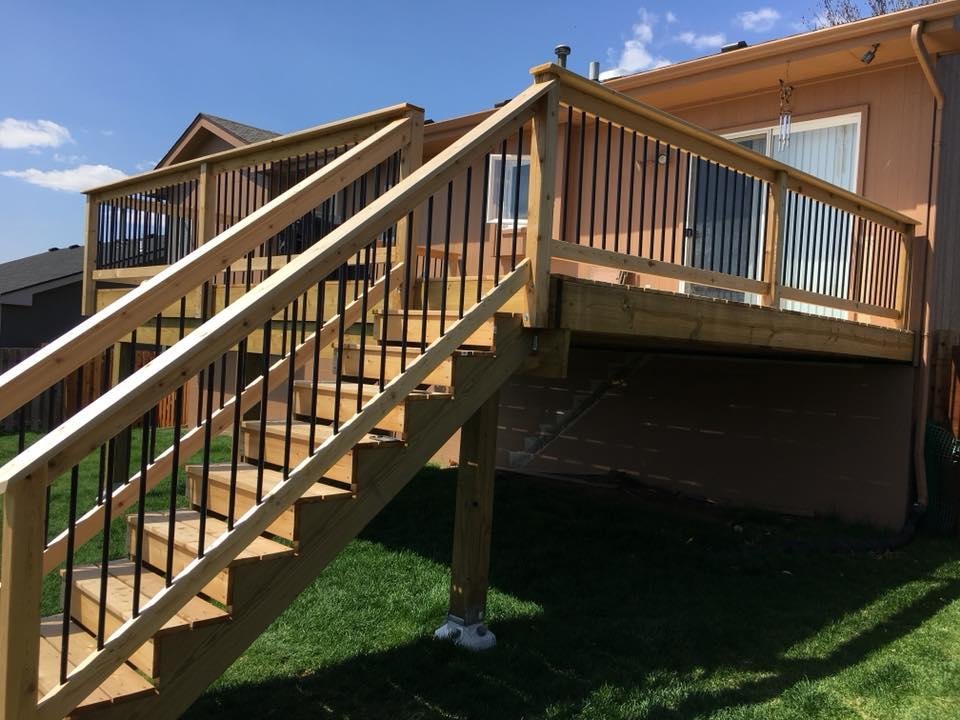 Hunt Home Remodeling - Omaha Custom Deck Builder
