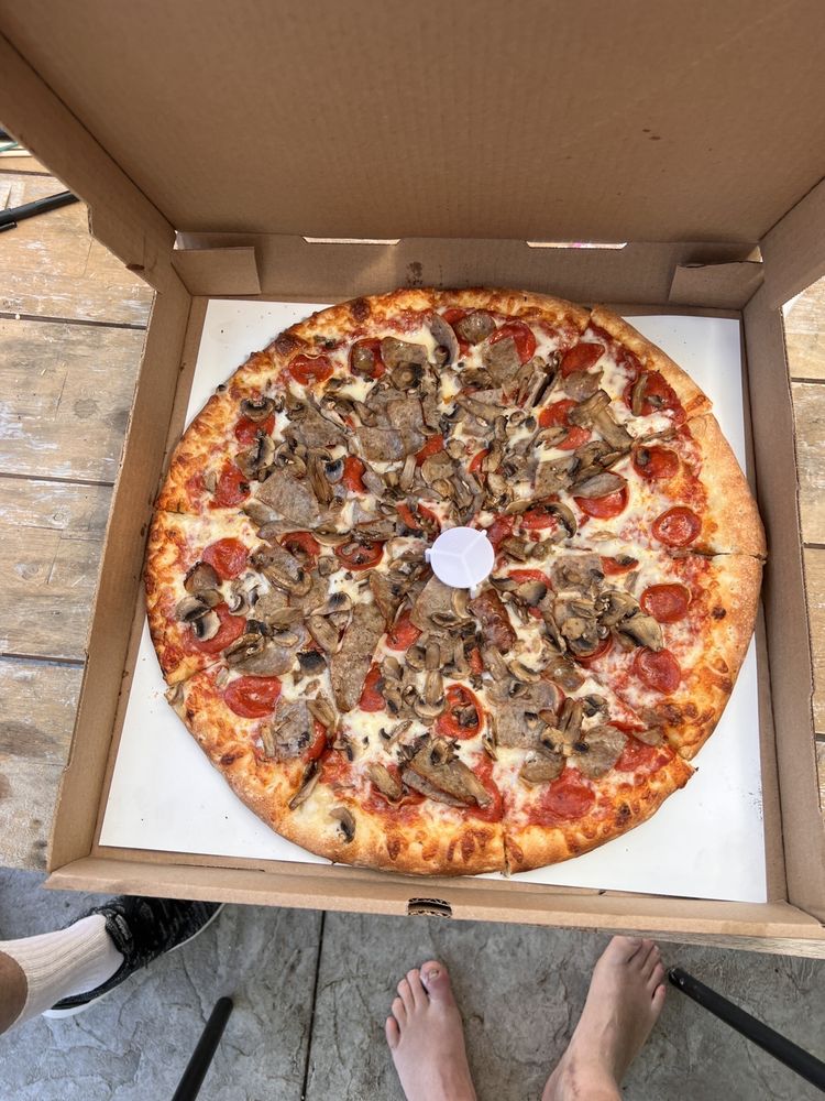 Larco Bros. Pizzeria