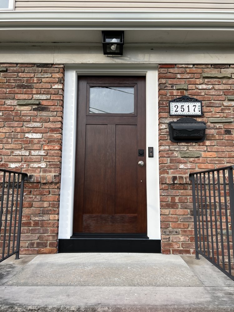 Window and Door Outlet