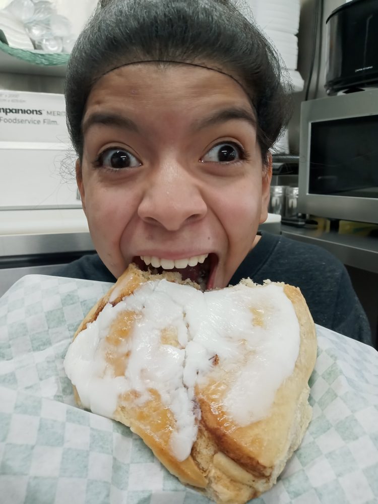 Gypsy Jewels Deli & Bakery