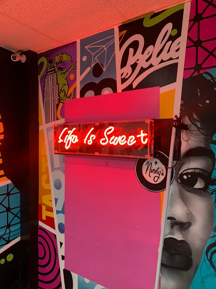 Ninety’s Dessert Bar