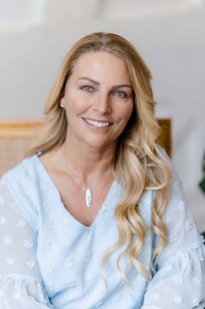 Lisa Hitchcock - Easy Life Realty