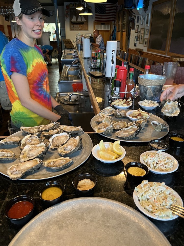 The Full Moon Oyster Bar