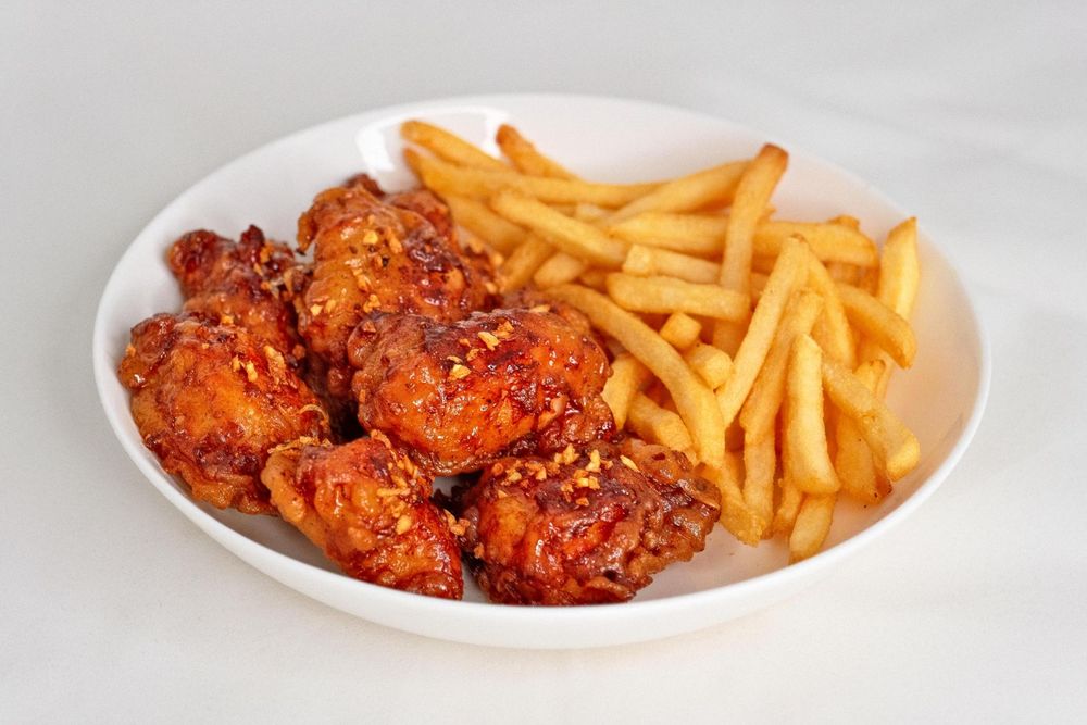Blossom Bites & Eatery