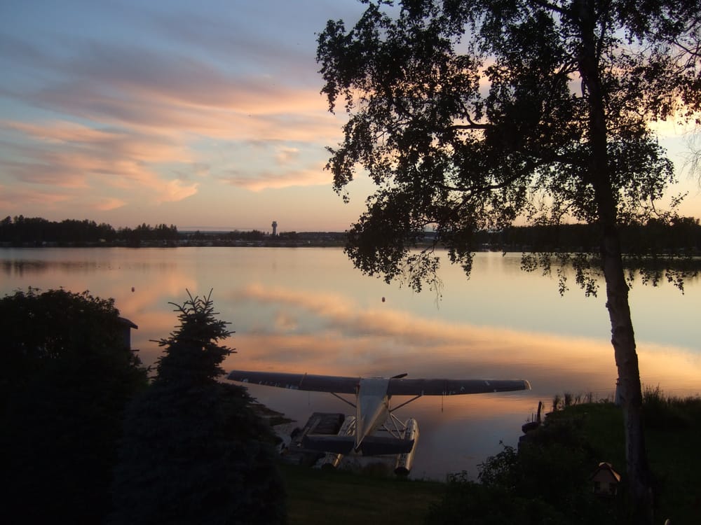 Lake Hood Inn accommodation