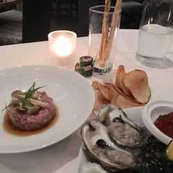 Spaghettini & the Dave Koz Lounge - Beverly Hills, CA, United States. Tuna tartare and half dozen market oysters.