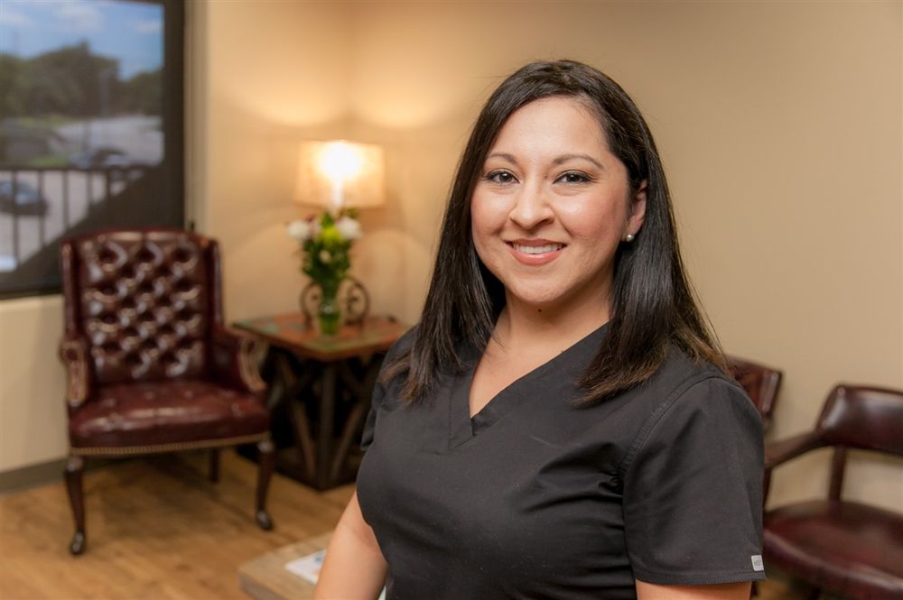 image of business Bellaire Dental: Kevin Altieri, DDS