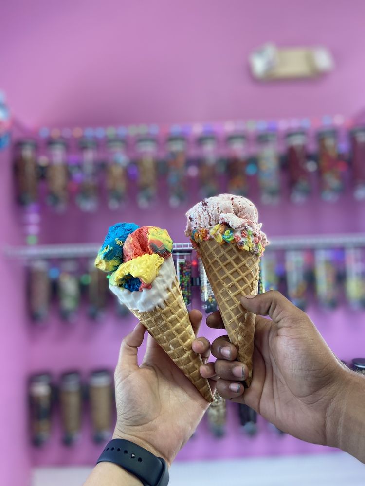 Creative Cakes And Snacks