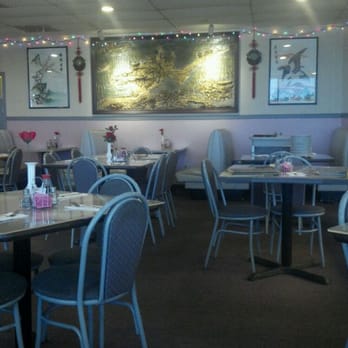 New Magic Dragon 12 Photos 10 Reviews Chinese 201 Habersham Photo Of New Magic Dragon Cornelia Ga United States Dining Room