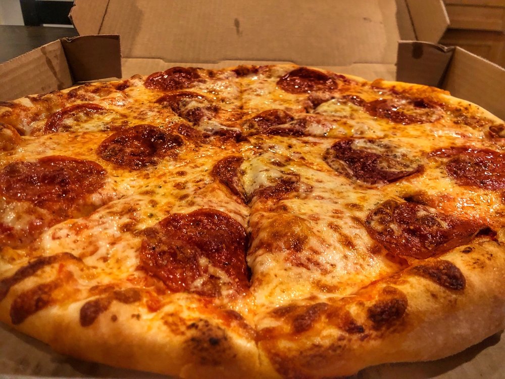Mama's Famous Pizza & Heroes