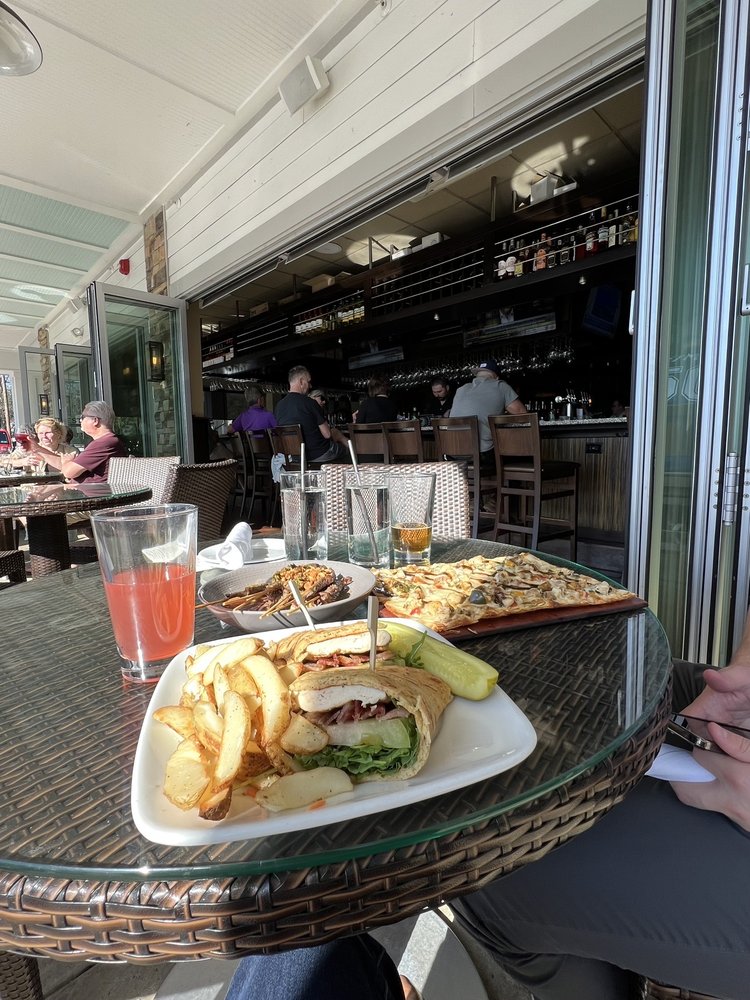 Harvest Seasonal Grill - Newtown