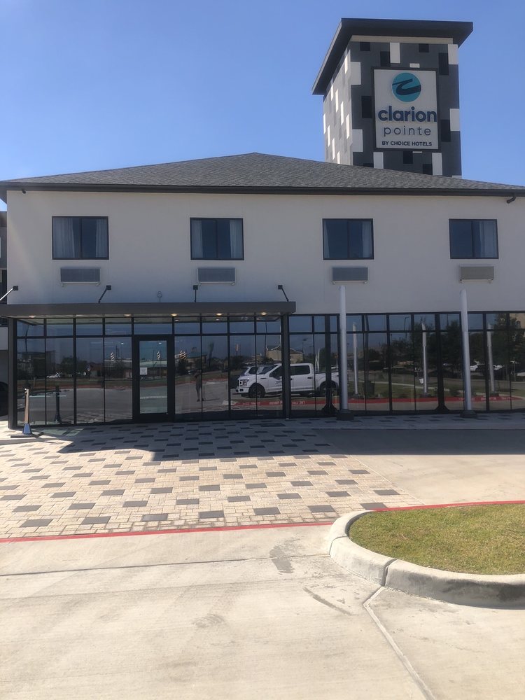 Clarion Pointe