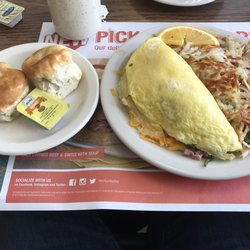 Boy Restaurants 22 Reviews Breakfast Brunch 2222 S I 75 Photo Of Boy Restaurants Grayling Mi United States