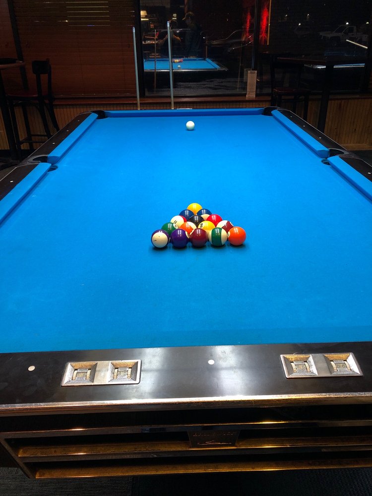 Pockets Pool and Pub
