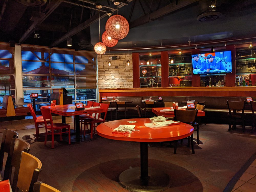 Red Robin Gourmet Burgers and Brews