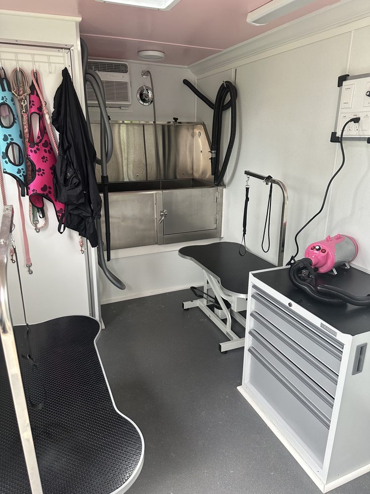 Cutz 4 Muttz Mobile Grooming Spa