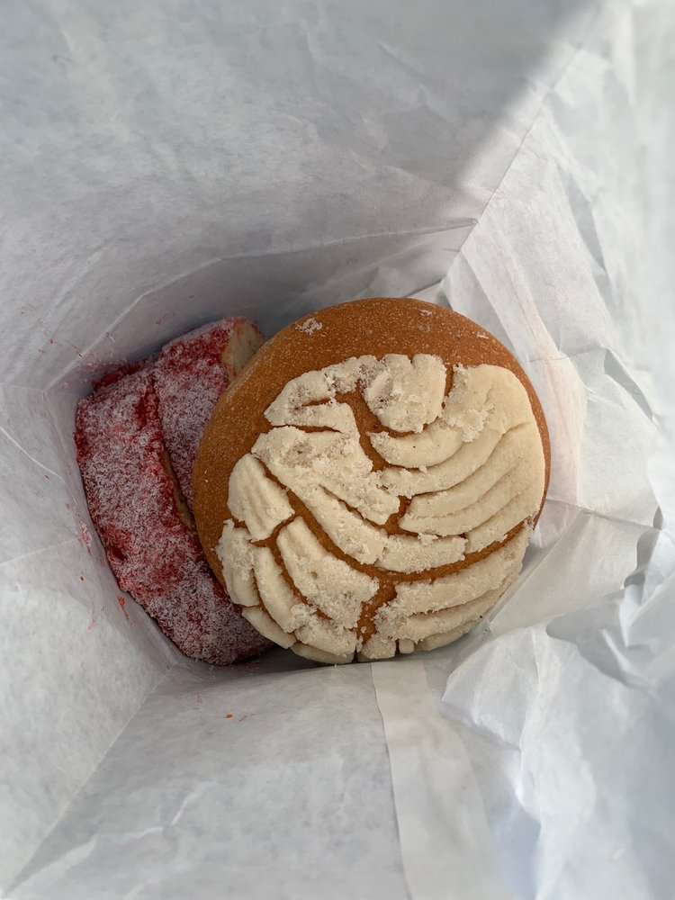 La Plaza Bakery