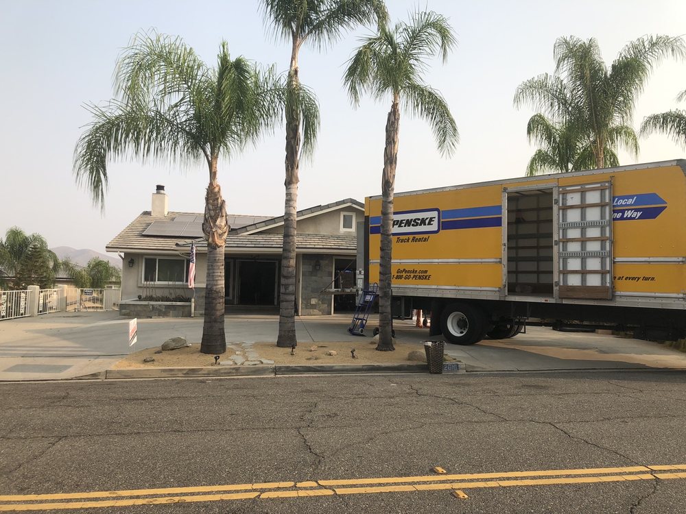 PDQ Movers And Deliveries
