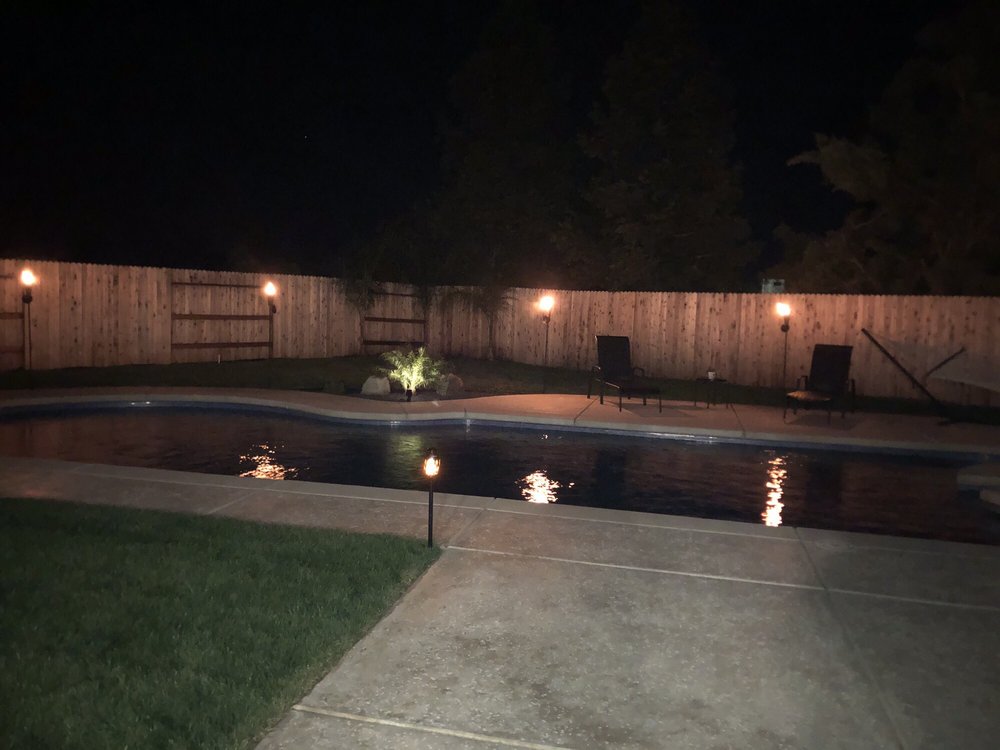 Lauff's Pools & Supplies