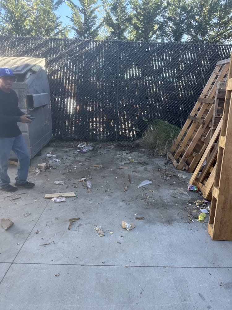 Same Day Hauling & Junk Removal Services