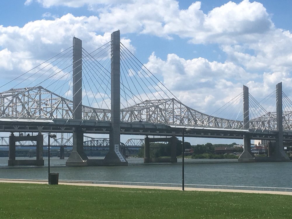 Abraham Lincoln Bridge 24 Photos Landmarks & Historical Buildings