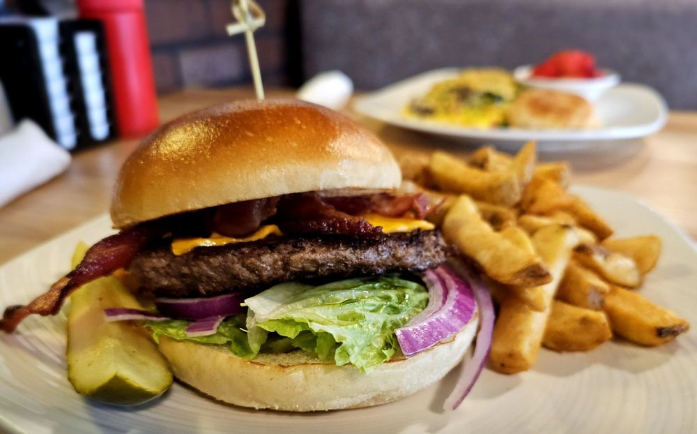 Miam Breakfast House