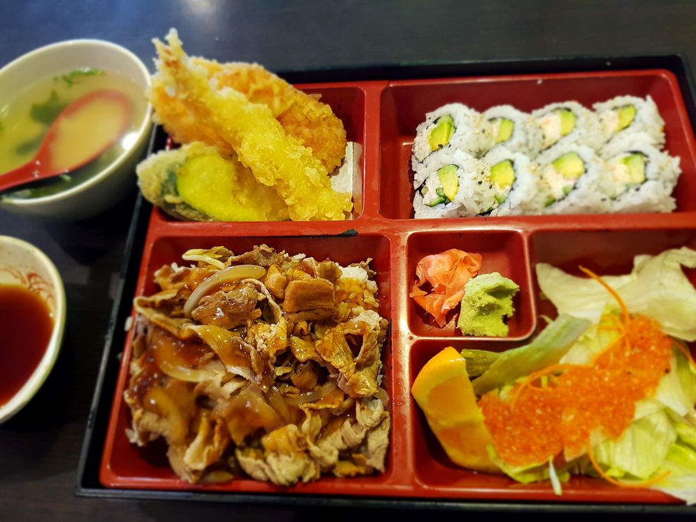 Commercial Sushi 19 Photos & 37 Reviews Sushi Bars 2575 Commercial Drive, KensingtonCedar