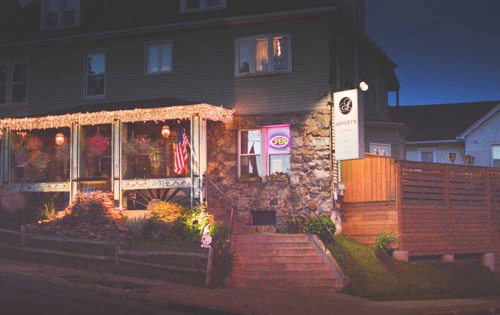 Ashley’s Signature Restaurant & Lounge Last Updated June 2017 72