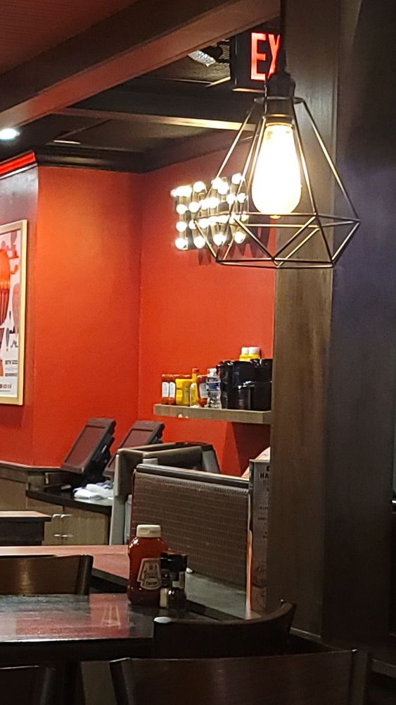 Applebee's Grill + Bar