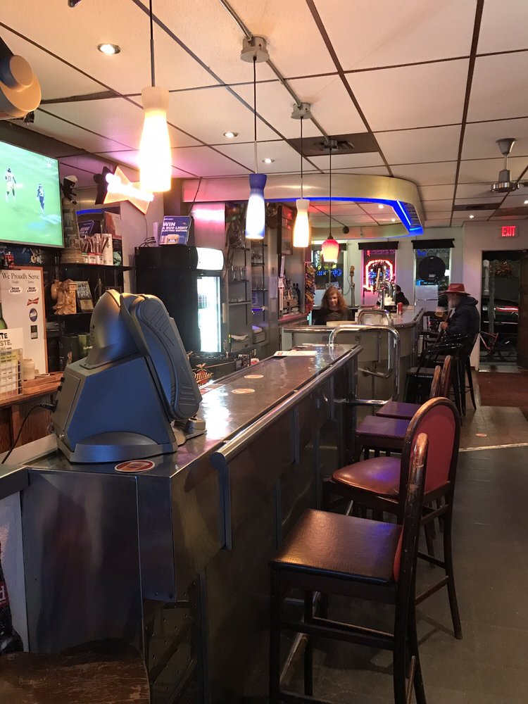 Atria Bar & Grill