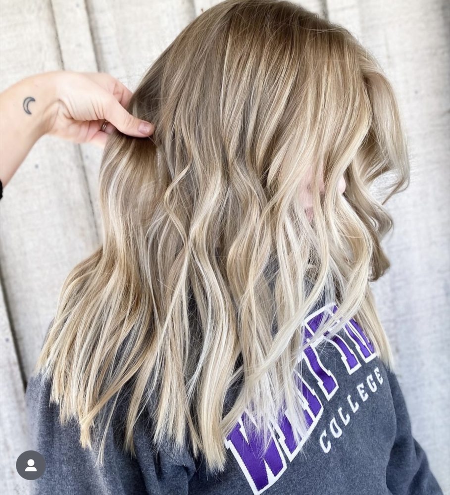 Hair By Giana