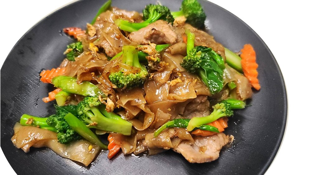 Lur Ros Thai Kitchen
